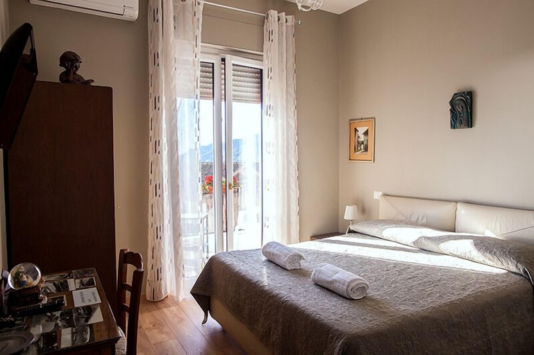 Bedroom 3, B&b Armonia, Salerno