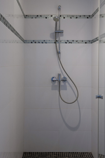 Bathroom 3, Residence Filippi, Corse-du-Sud