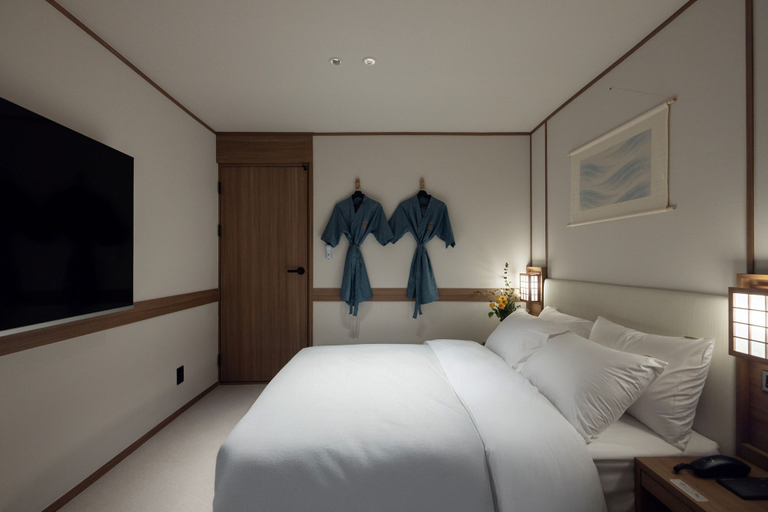 Room 2, Hotel Flow-er, Gangneung