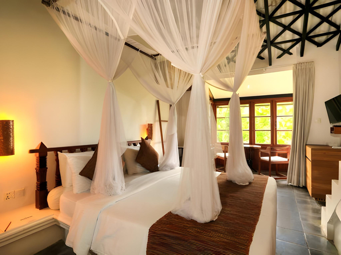 Bedroom 2, Club Villa, Bentota