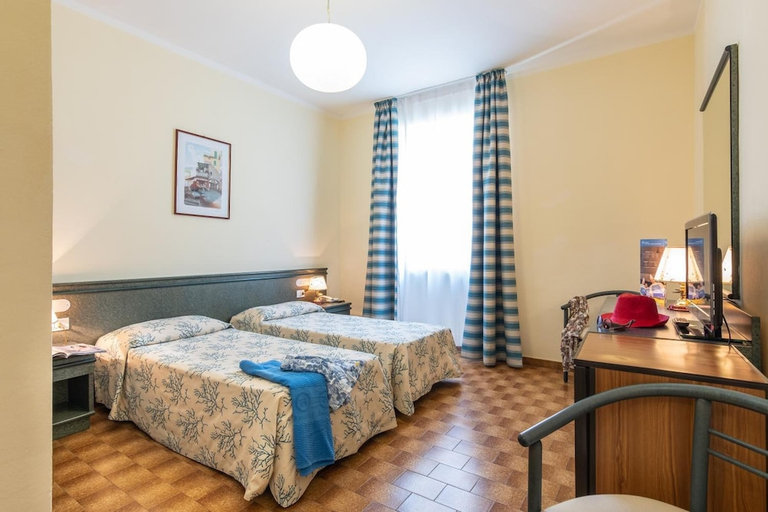 Bedroom 3, Ortano Mare Resort, Livorno