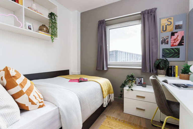 Room 5, Student Only New Medlock House, Manchester