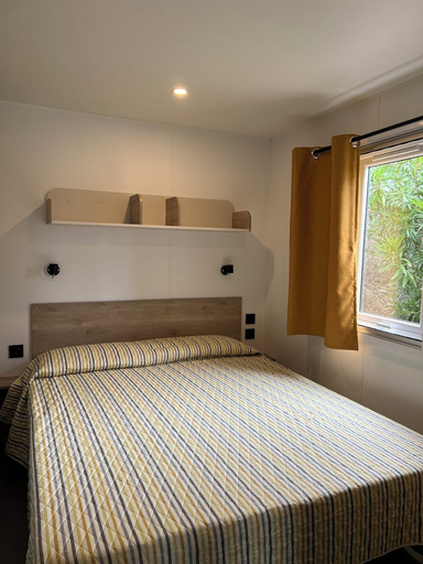 Bedroom 4, Caravelle Camping Village, Savona
