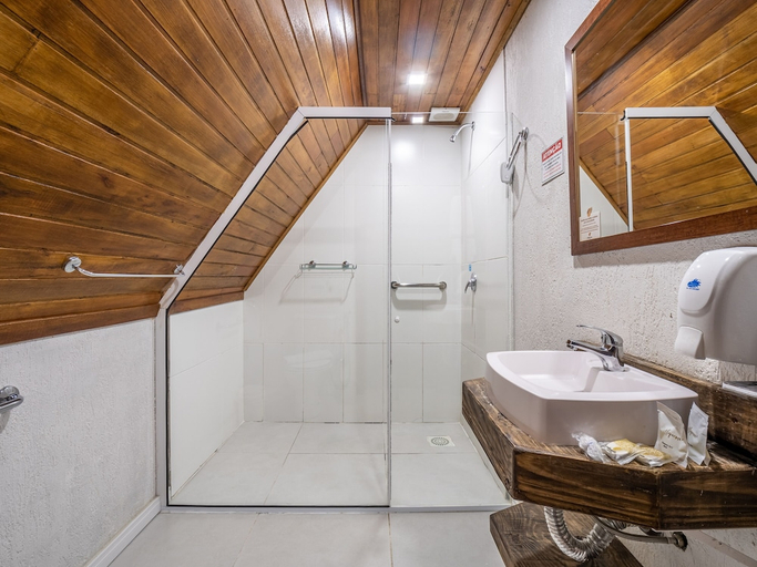 Bathroom 4, Alameda Alegra, Gramado