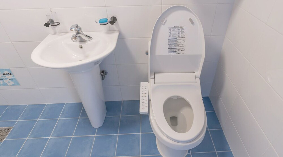 Bathroom 3, Soulmate Pension, Namhae