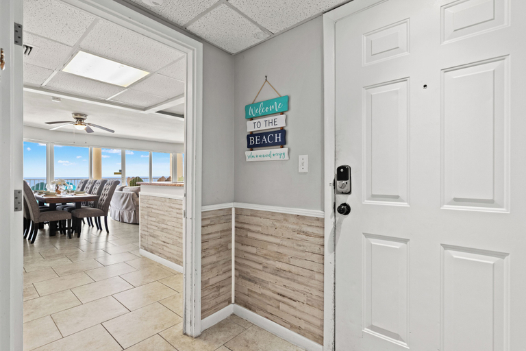 Interior 3, Amazing Views! Recently Updated! Family Friendly Unit! Resort Pools!, Bay