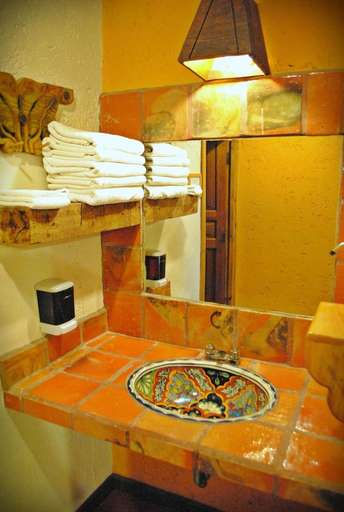 Bathroom 4, Hotel Azulejos, San Cristóbal de las Casas