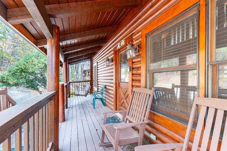 Terrace/patio 5, Pigeon Forge Perch, Sevier