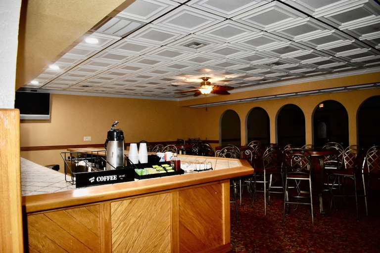 Food & Drinks 4, Club Sevilla, Osceola