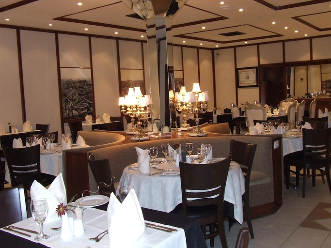 Food & Drinks 4, Savoy Hotel Kimberley, Frances Baard