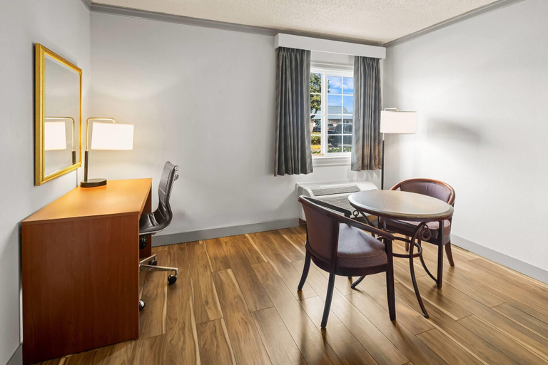 Others 5, Days Inn by Wyndham Mt. Vernon, Skagit
