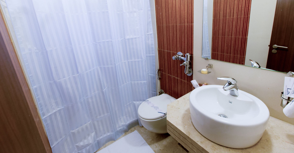 Bathroom 5, Lalco Residency, Mumbai Suburban