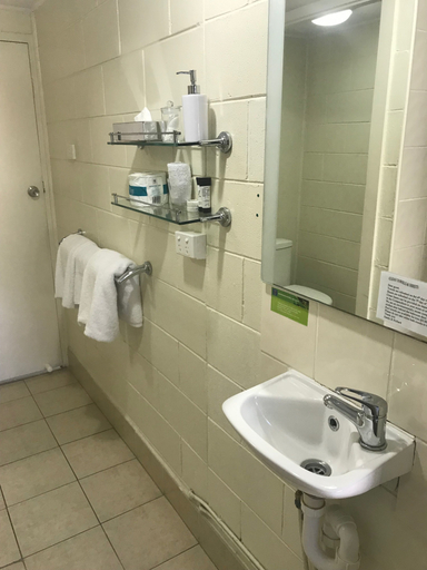 Bathroom 3, Whitsunday On The Beach, Whitsunday