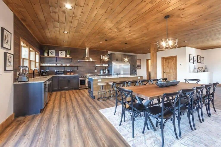 Dining 5, Top of the Summit Lodge, Sevier