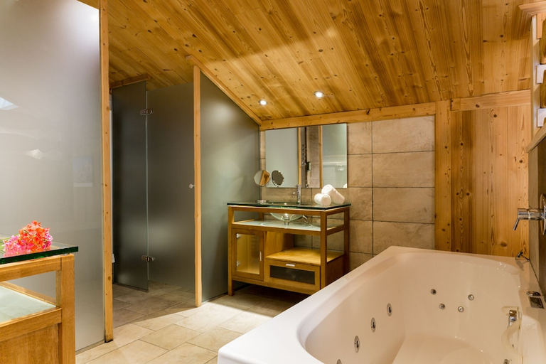 Bathroom 5, Chalet-Hôtel La Chemenaz, Haute-Savoie