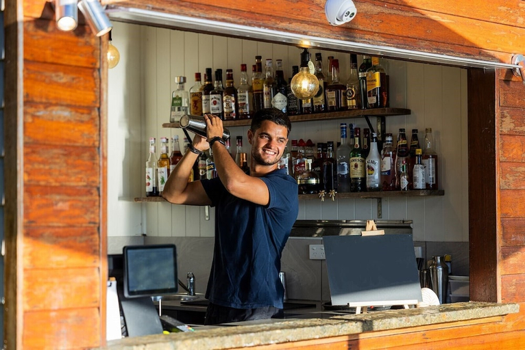Food & Drinks 5, Palm Bay Resort (Adults Only 16+), Whitsunday