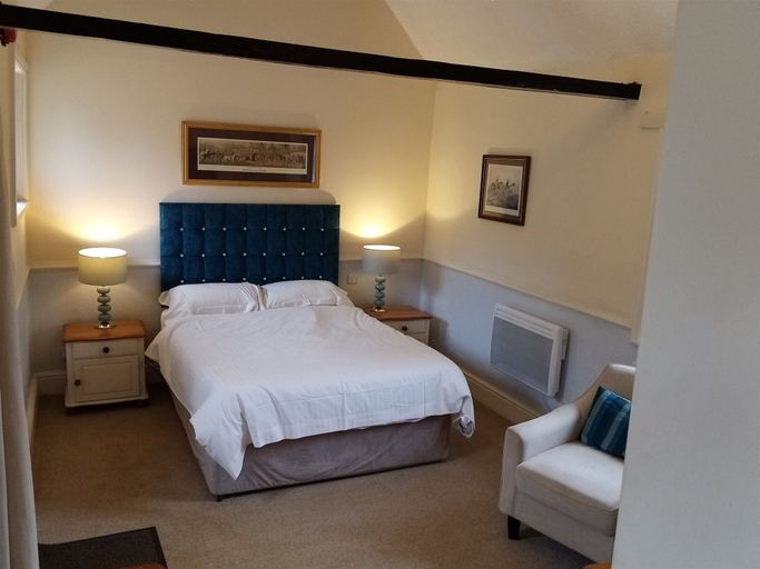 Bedroom 2, The Sibson Inn Hotel, Cambridgeshire