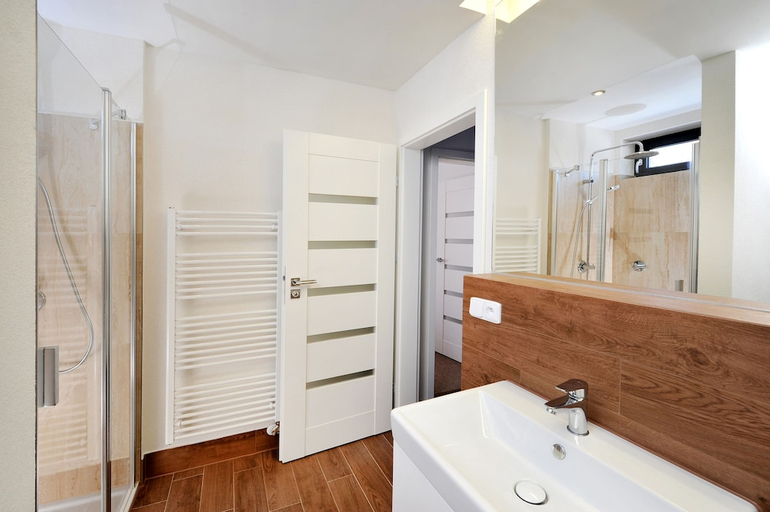 Bathroom 3, Aplend Vila Olivia, Poprad