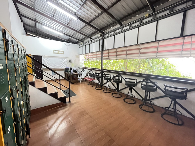 Others 4, Slinky Hostel, Mueang Krabi