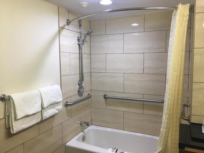 Bathroom 5, Simply Home Inn Suites, Riverside