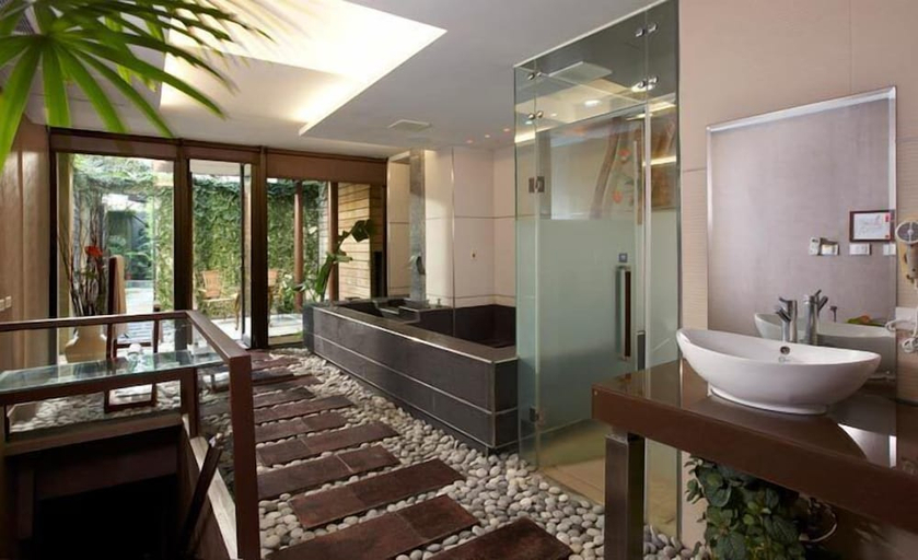Bathroom 3, HOFI VILLA Japanese-style Hotel, Yilan