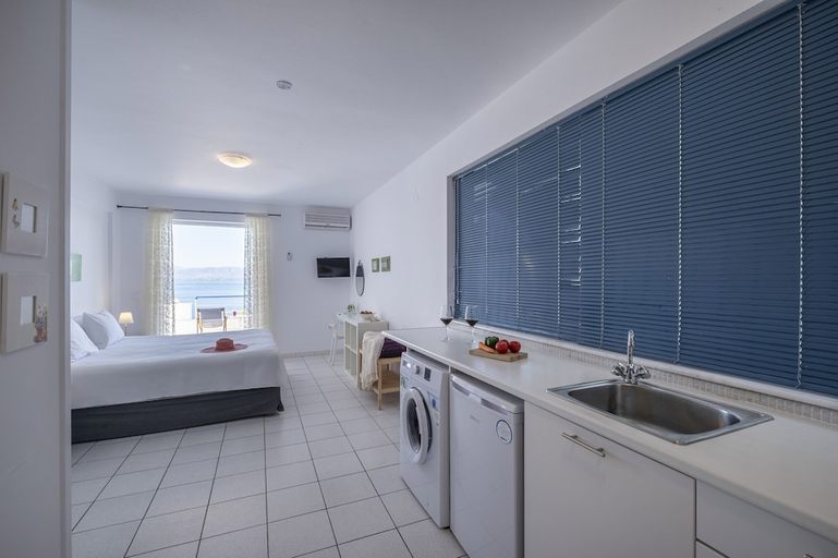 Bathroom 4, Meli Apartments & Villas, Peloponnese