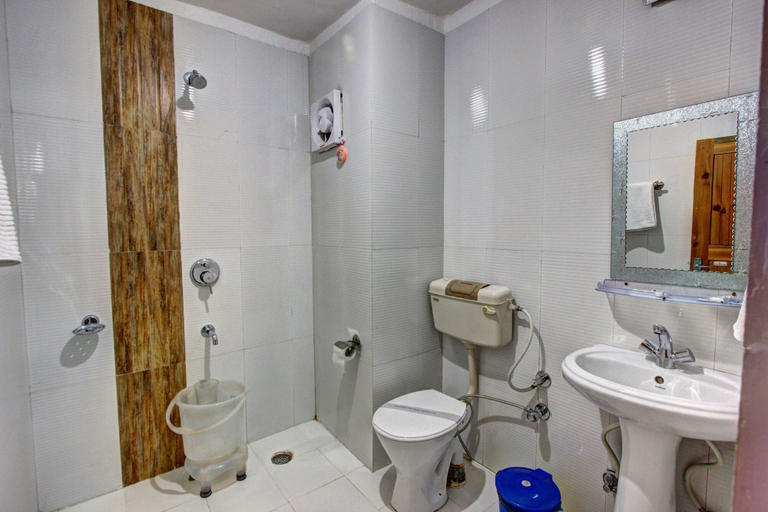 Bathroom 4, Hotel Mountain Face by Snow City Hotels, Kullu