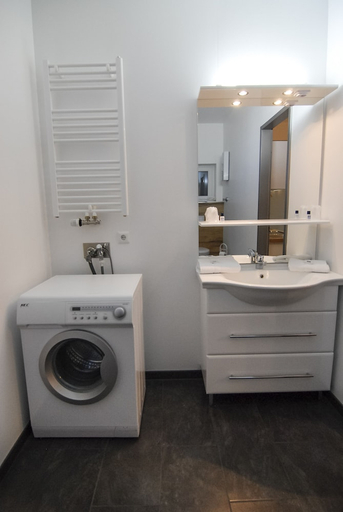 Bathroom 3, Petul Apart Hotel Am Ruhrbogen, Bochum