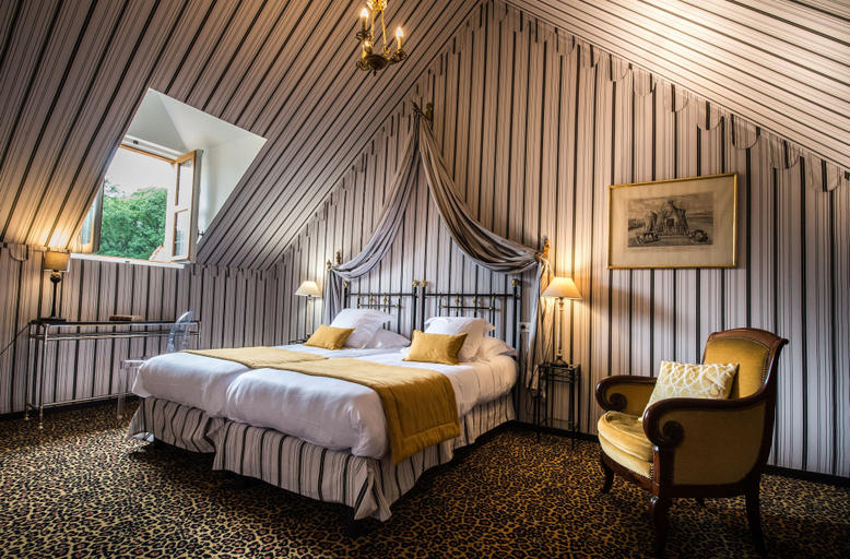 Bedroom 3, Relais Du Silence Domaine de La Groirie Hotel And Seminars, Sarthe