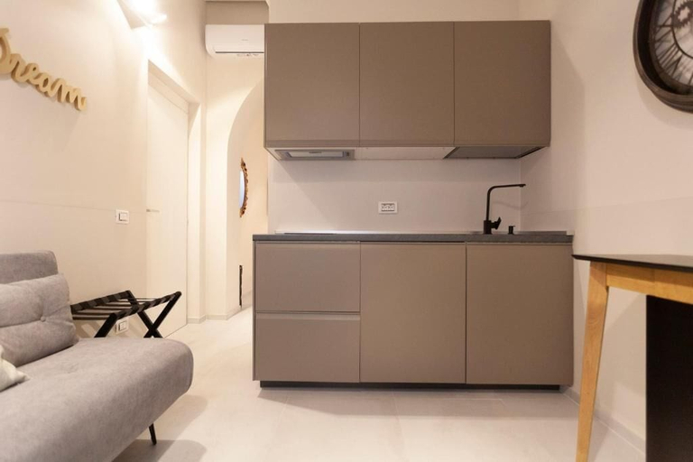 Living area 2, Switch Holiday 312, La Spezia