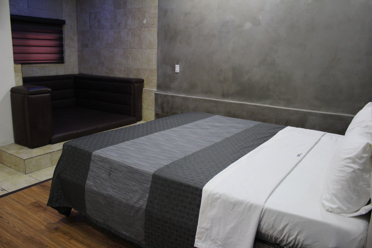 Bedroom 2, Hotel Villas de Santiago Inn, Tijuana