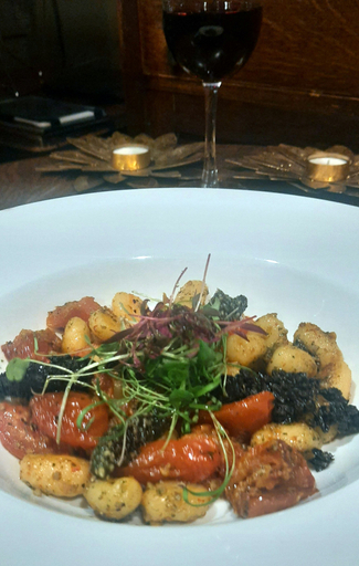 Food & Drinks 5, Pettifers Freehouse Hotel, Wiltshire