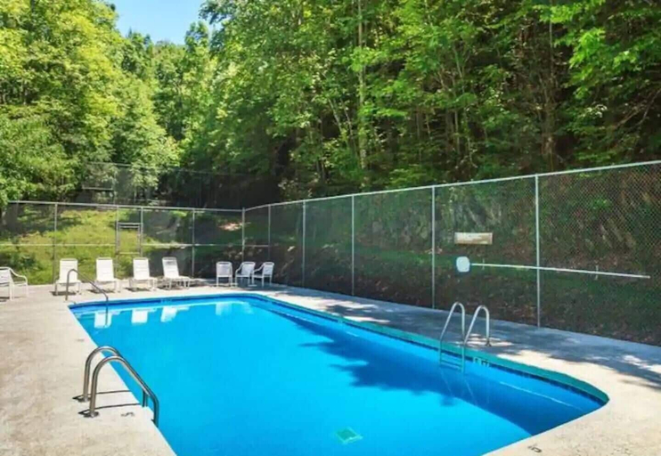 Pool 2, Luxury Lookout, Sevier