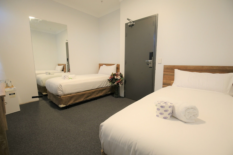 Others 5, Newtown Cozystays, Sydney