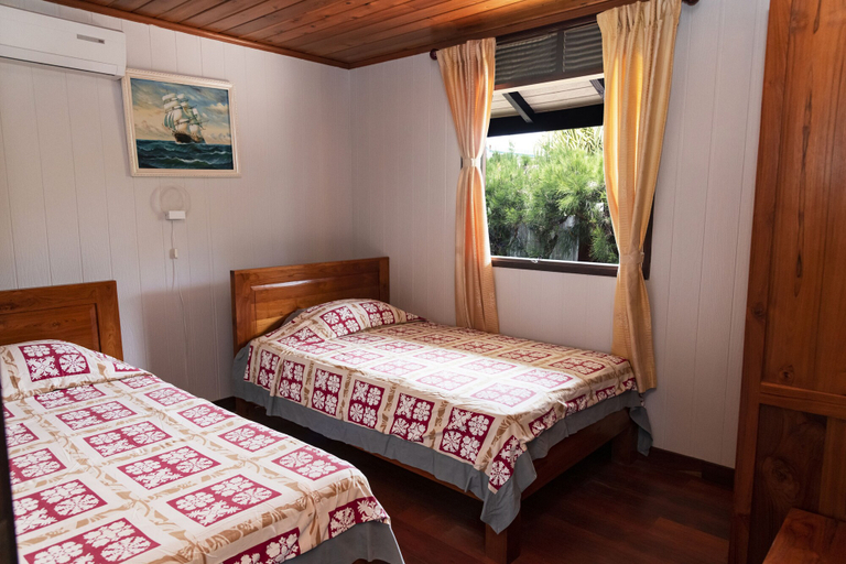 Bedroom 2, Moorea Golf Lodge
