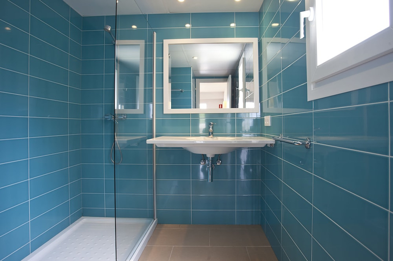 Bathroom 5, Seth Mestral Llebeig, Baleares
