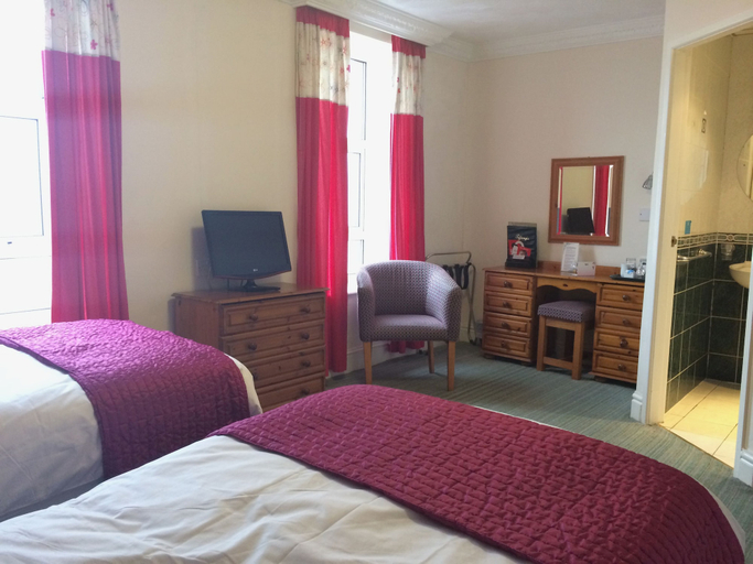 Bedroom 4, Tiffany's Hotel, Blackpool