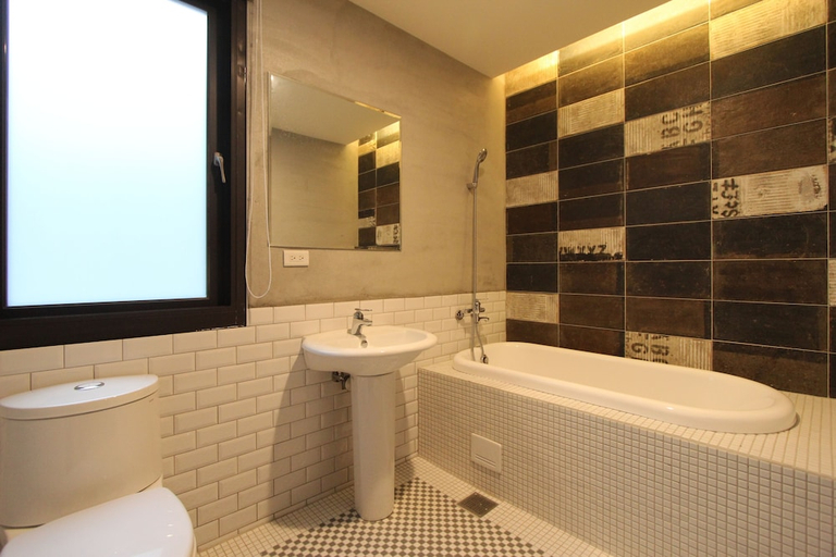 Bathroom 4, Mz1090 B&B, Pingtung