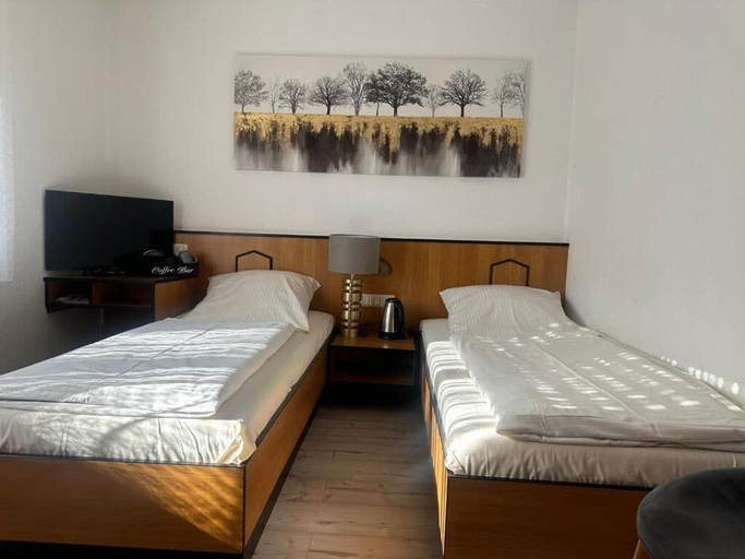 Bedroom 4, TRAUBE Hotel Öffingen, Rems-Murr-Kreis