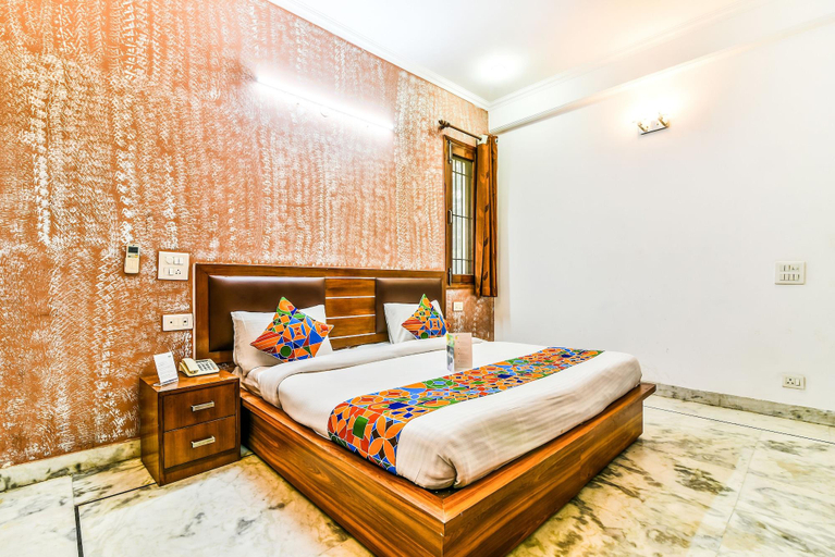 Bedroom 1, Fab Residency, Gurgaon