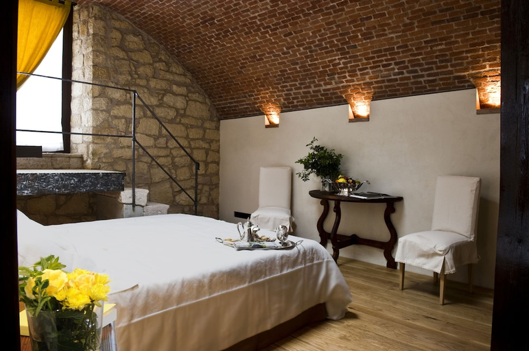 Bedroom 5, Delser, Verona
