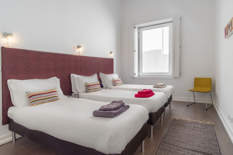 Room 2, CH4 in Lisboa Ciudad, Lisbon