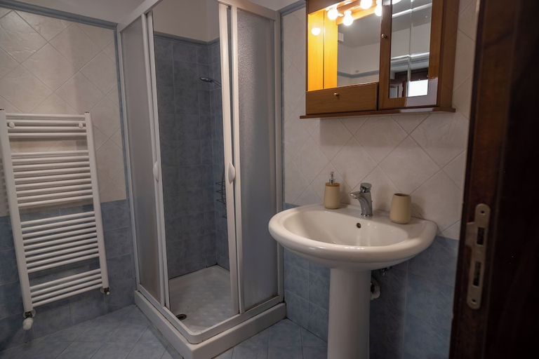 Bathroom 3, B&B La Suite, Messina