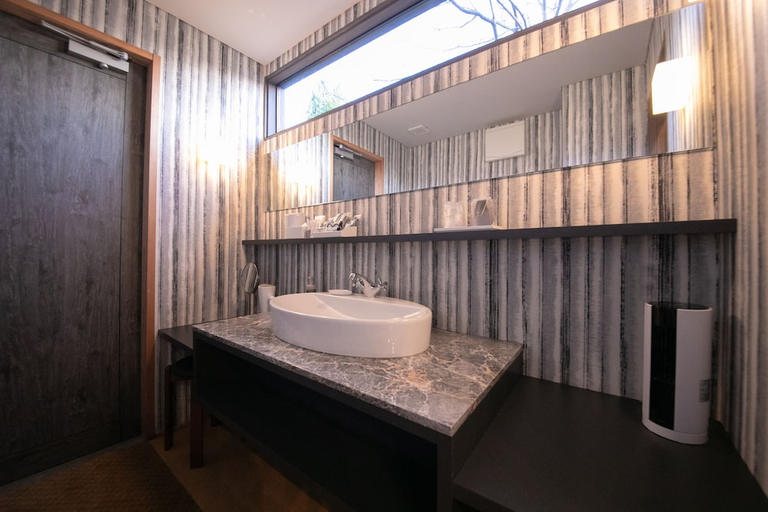 Bathroom 4, Yufuin Bettei Itsuki, Yufu