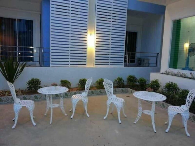 Others 4, De-Complex Apartment, Yang Talat