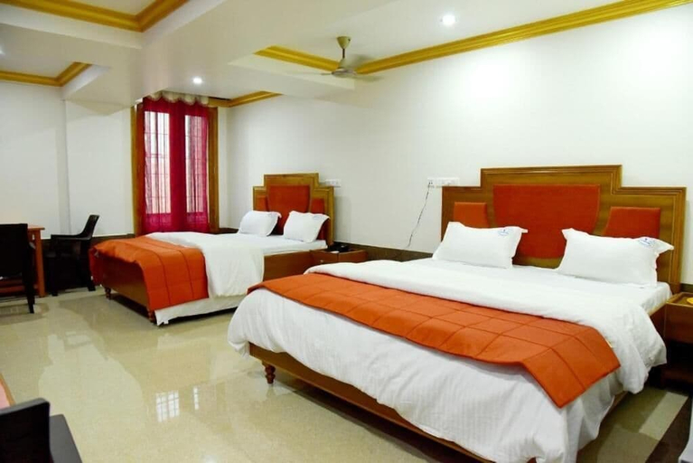 Bedroom 3, Hotel Chembiyan, Pudukkottai