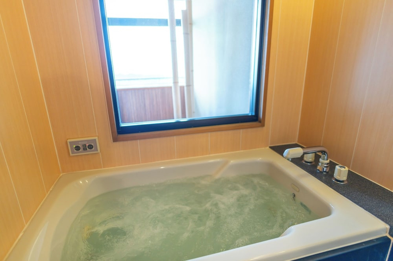 Bathroom 4, Arima Onsen Motoyu Kosenkaku, Nishinomiya