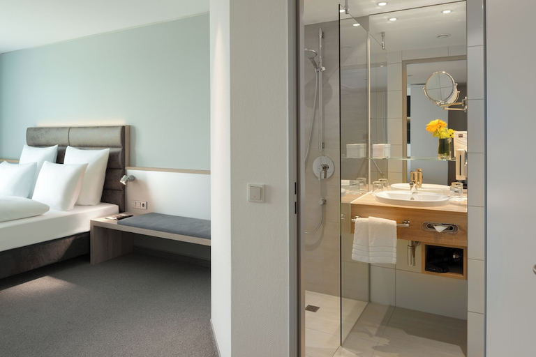 Bathroom 5, Essential by Dorint Stuttgart/Airport, Esslingen