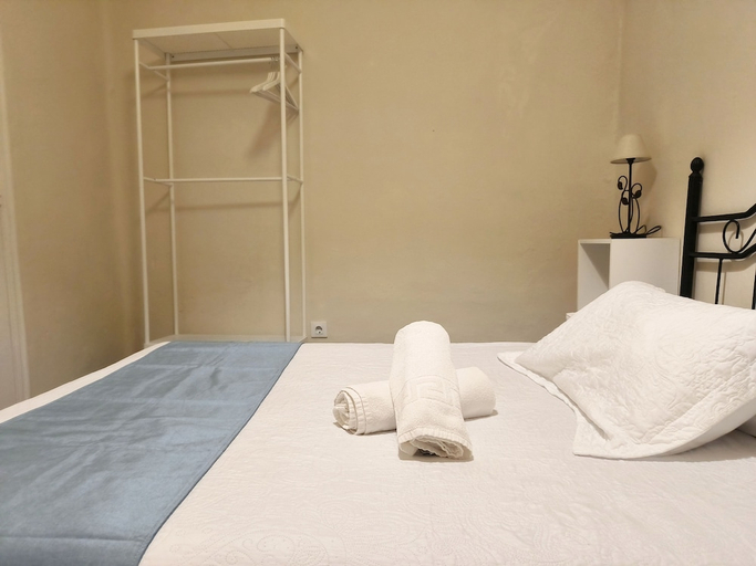 Others 2, Pension Perez Montilla, Sevilla