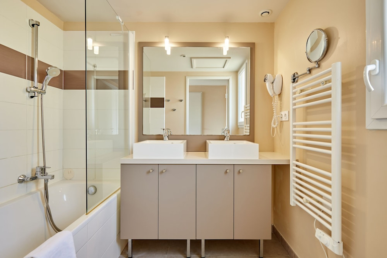 Bathroom 4, Residence Odalys Du Golfe, Hérault